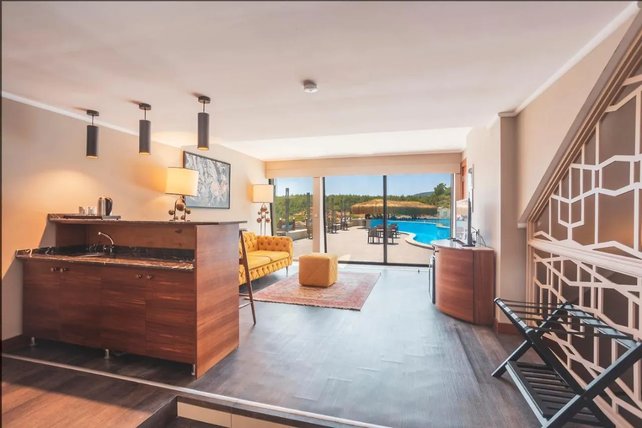 Orka Cove Hotel Penthouse & Suites Adults Only Oludeniz 4*,